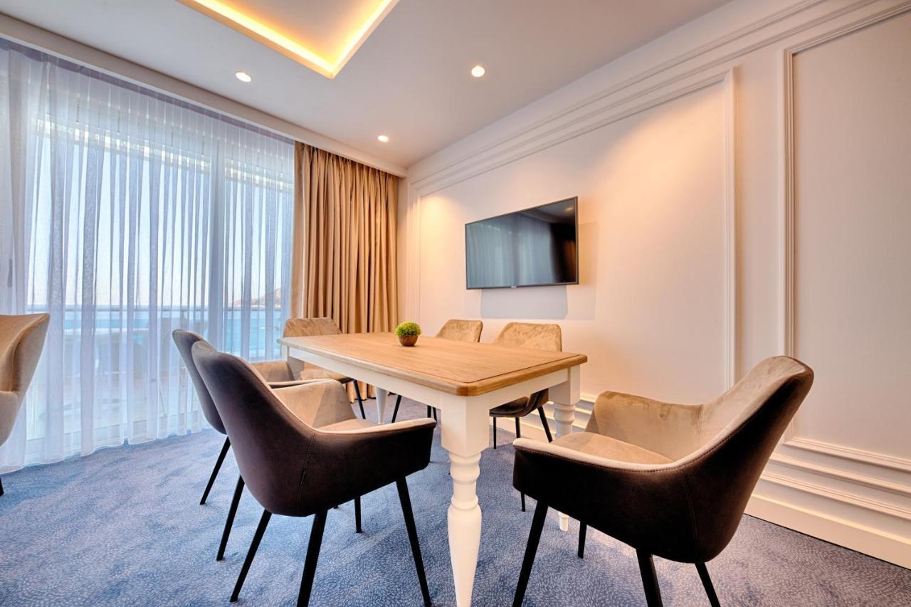 Apart Hotel Kalamper Bar Luaran gambar